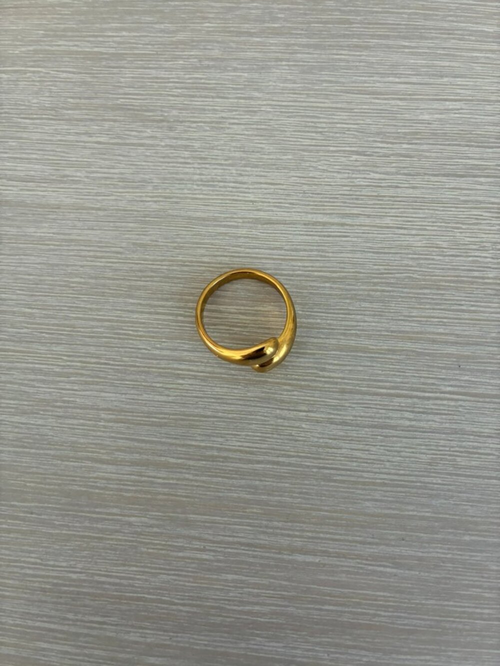 Gold-tone sculptural wrap ring size 7